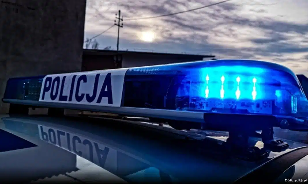 Policjanci z Nowego Żmigrodu uratowali mężczyznę przed zamarznięciem